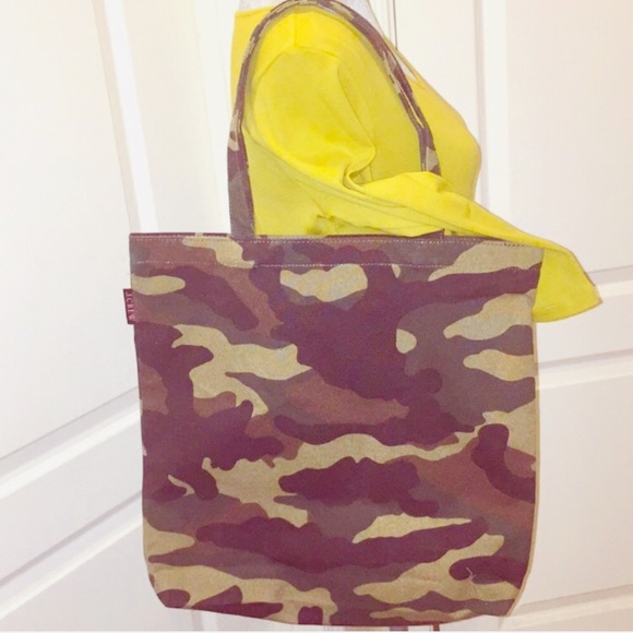 ONLY 1! J. Crew Camo Tote - Picture 5 of 10